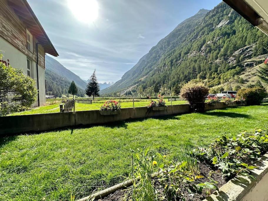 Alpine Retreat 4 Person Apartment Near Zermatt With Parking! Таш Экстерьер фото